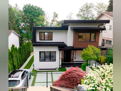 919 E 4th Street - 2