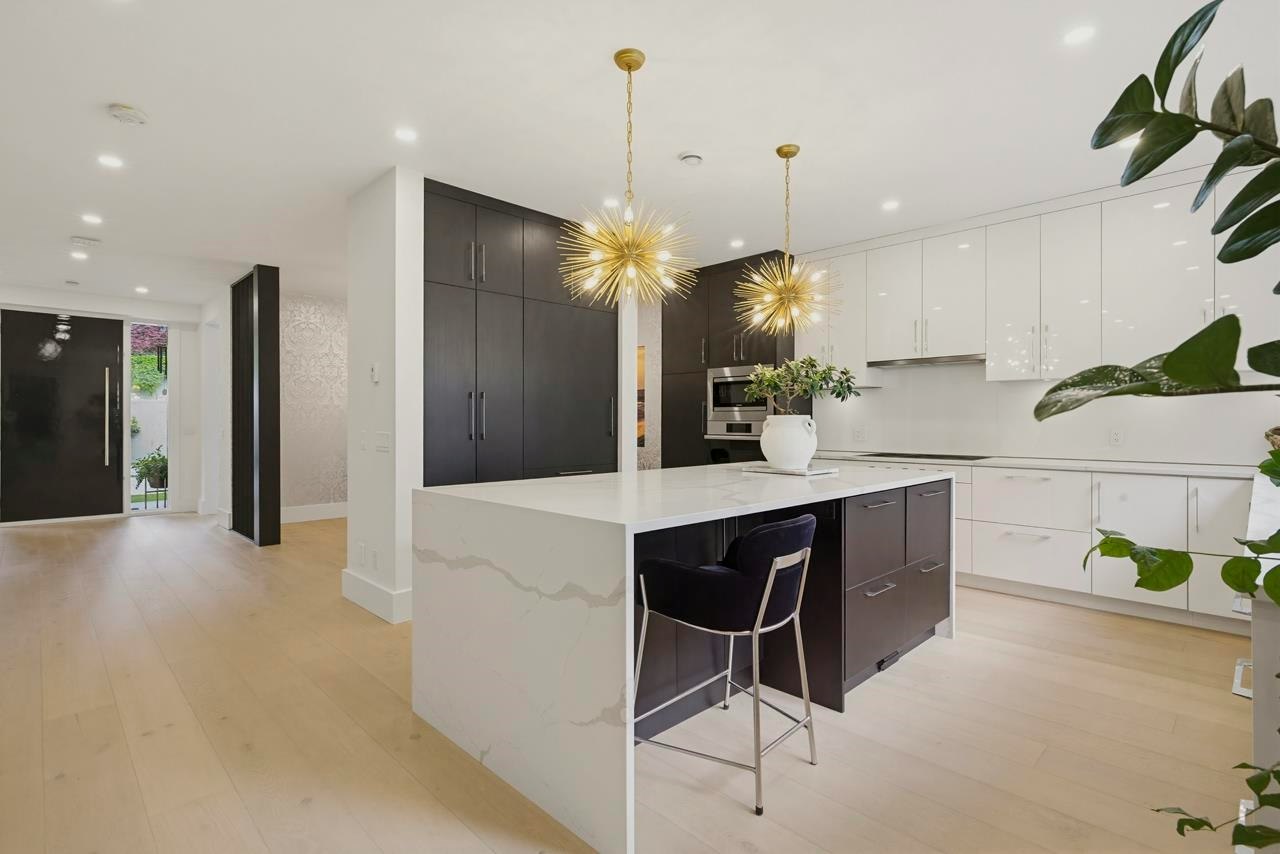 919 E 4th Street, North Vancouver, BC, V7L 1K3 - 13