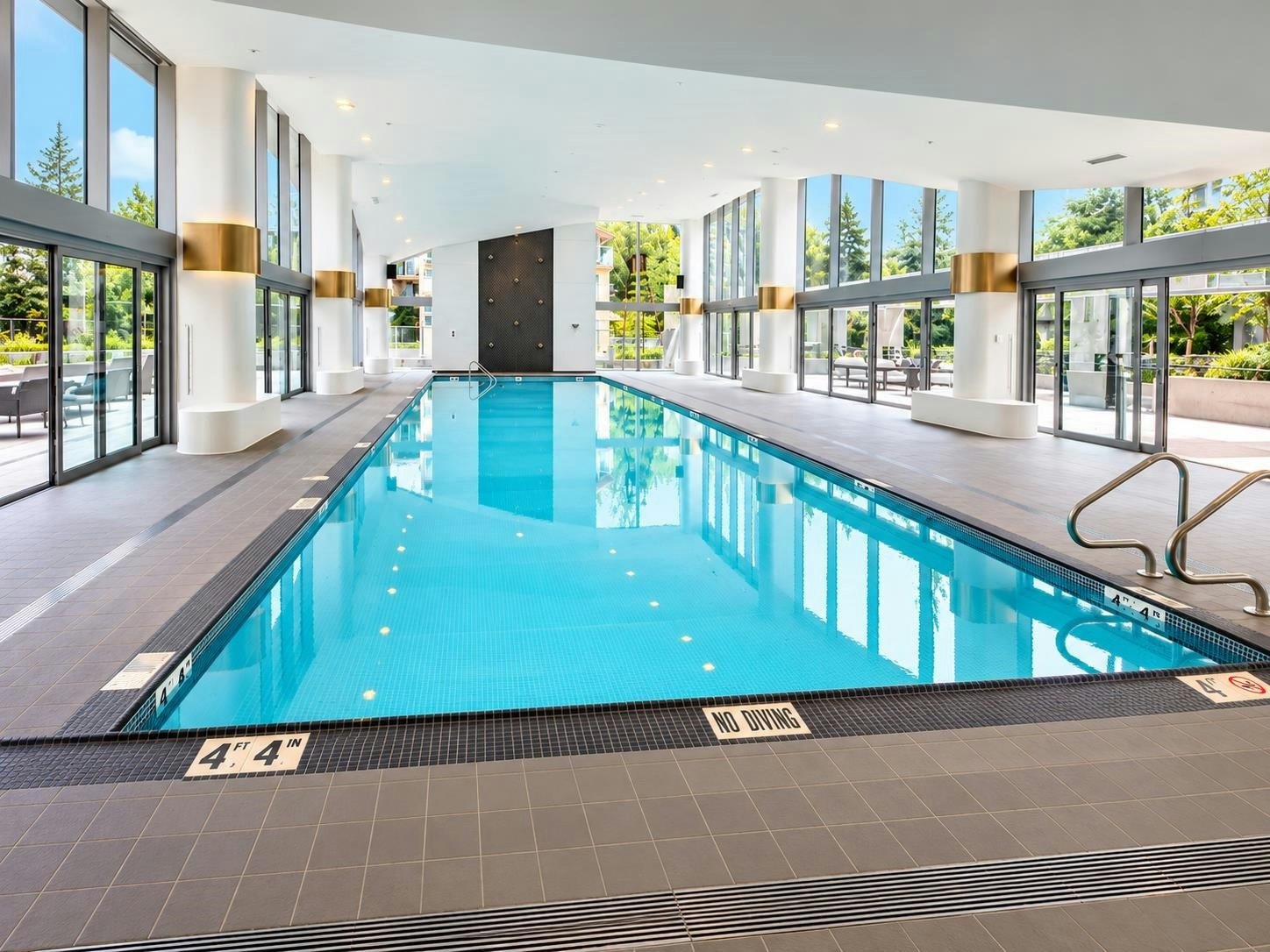 10xx-13778 100 Avenue, Surrey, BC, V3T 0V3