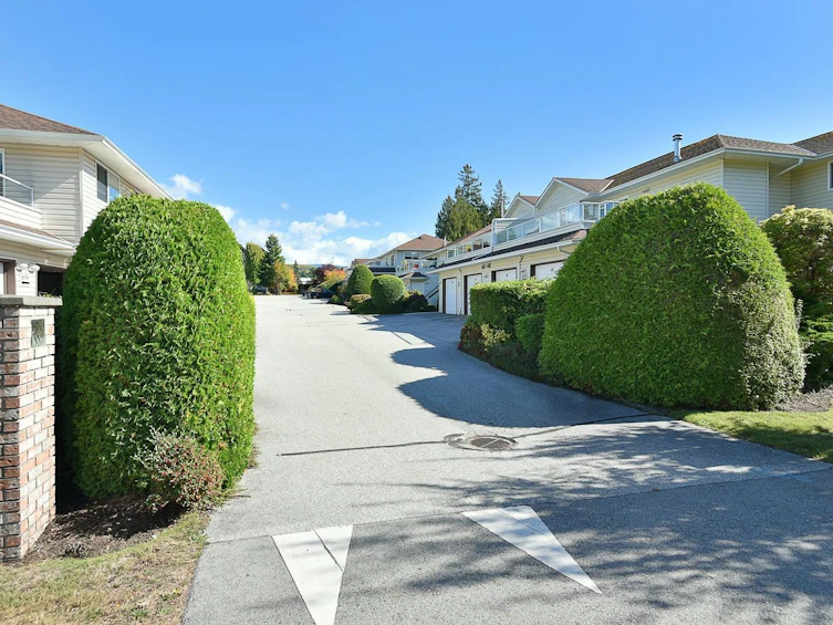 24-5610 Trail Avenue, Sechelt, BC, V7Z 0H8 - 24