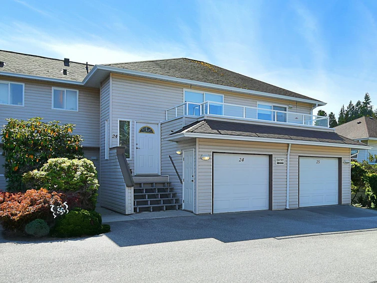 24-5610 Trail Avenue, Sechelt, BC, V7Z 0H8