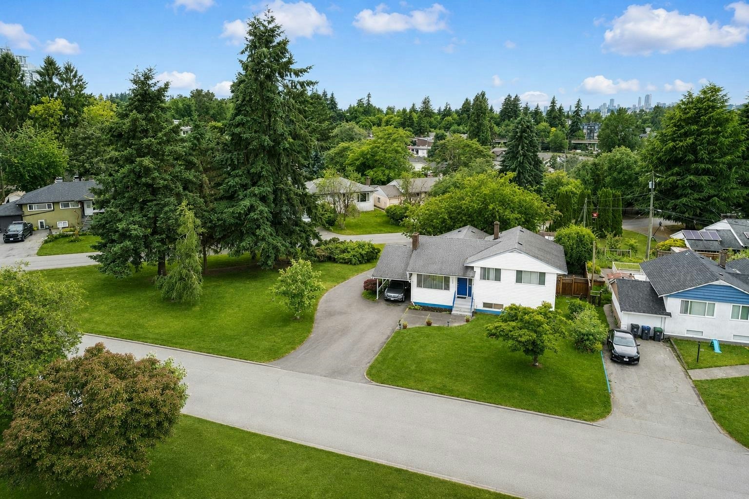 11063 135a Street, Surrey, BC, V3R 3A6