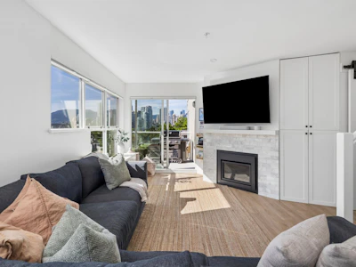 103-933 W 8th Avenue - 3