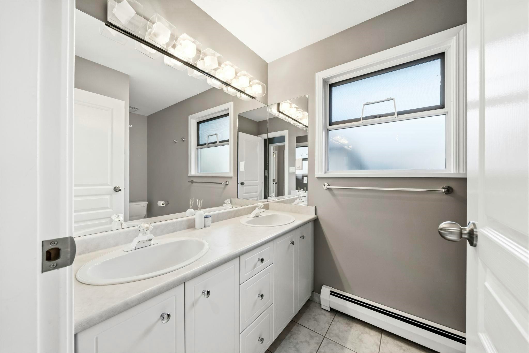 3011 Broadway Street, Richmond, BC, V7E 2X1 - 38