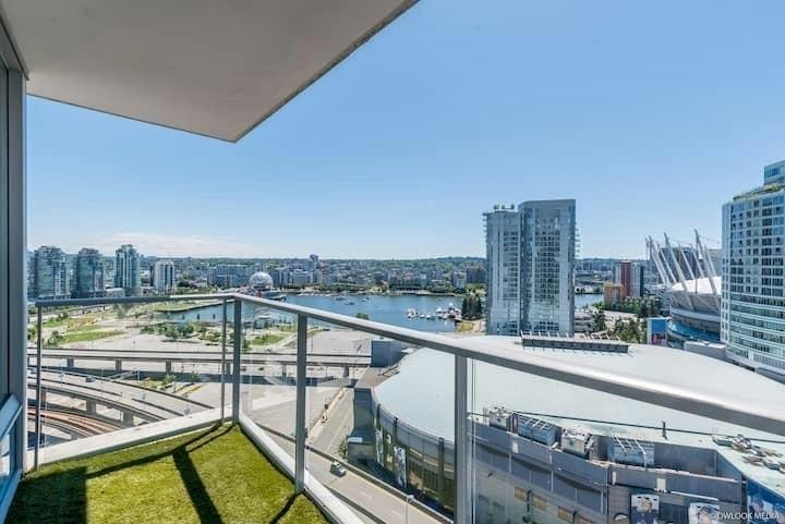 2705-689 Abbott Street - 3