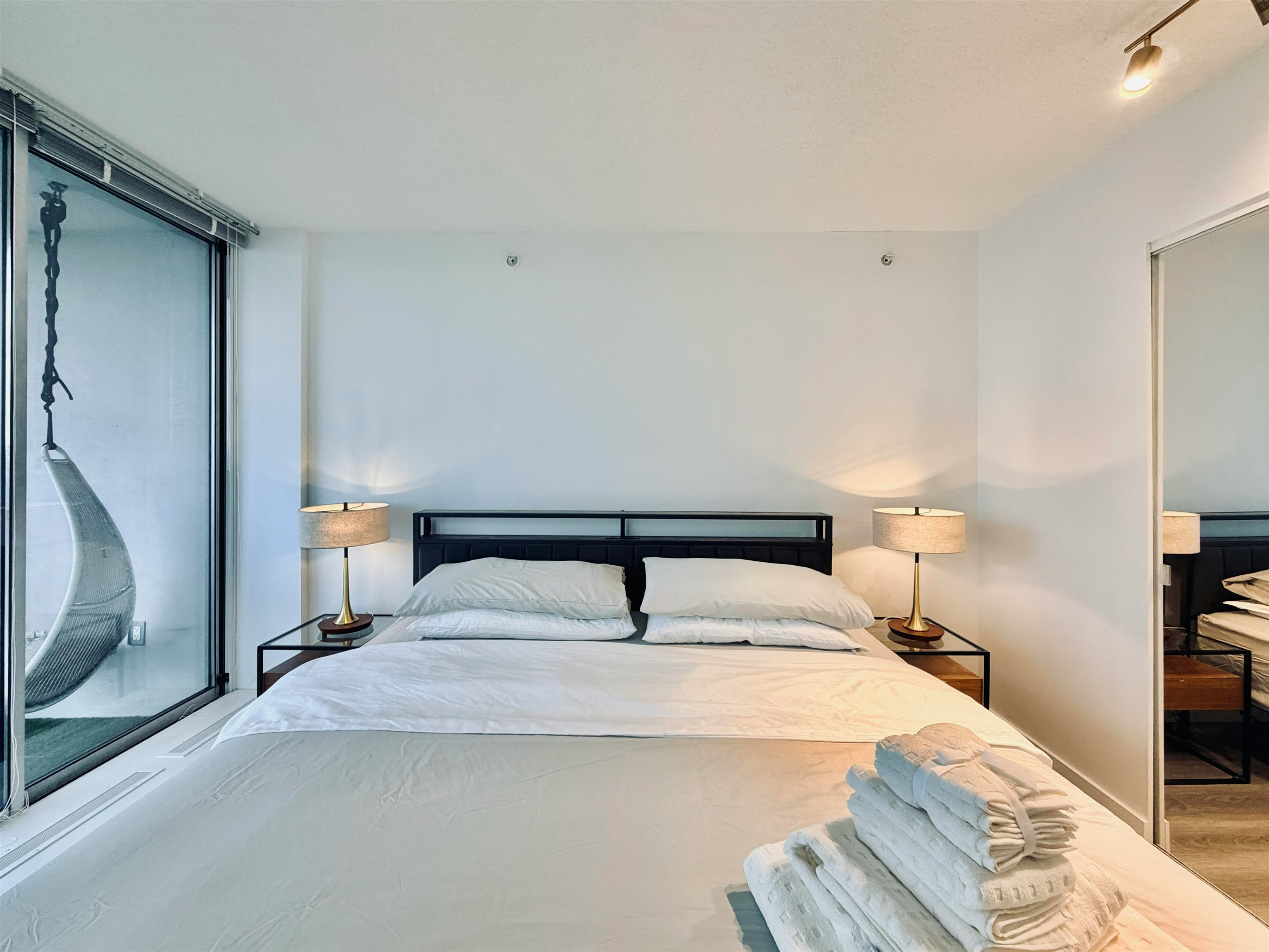 2705-689 Abbott Street, Vancouver, BC, V6B 0J2 - 21