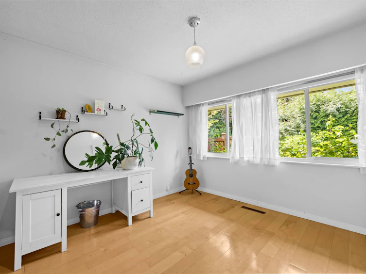 998 Fairway Drive, North Vancouver, BC, V7G 1L8 - 25