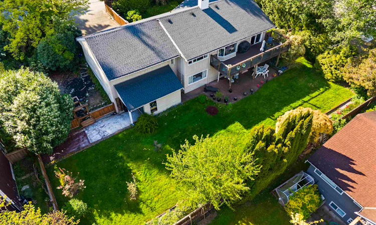 998 Fairway Drive