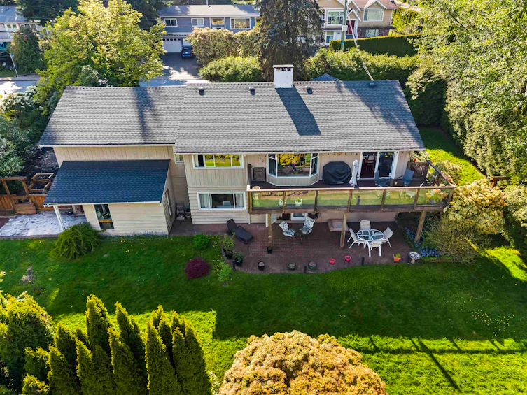 998 Fairway Drive, North Vancouver, BC, V7G 1L8 - 5