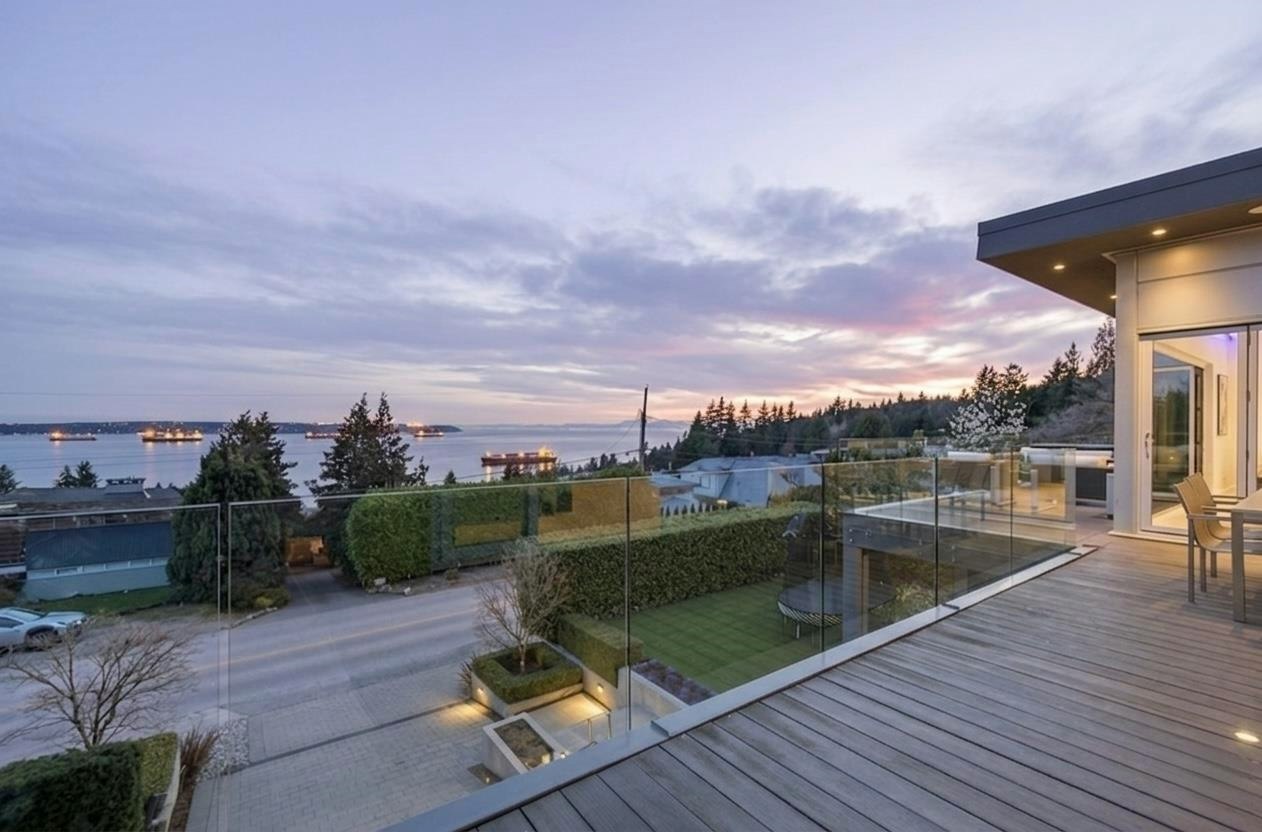 3305 Westmount Road, West Vancouver, BC, V7V 3G5