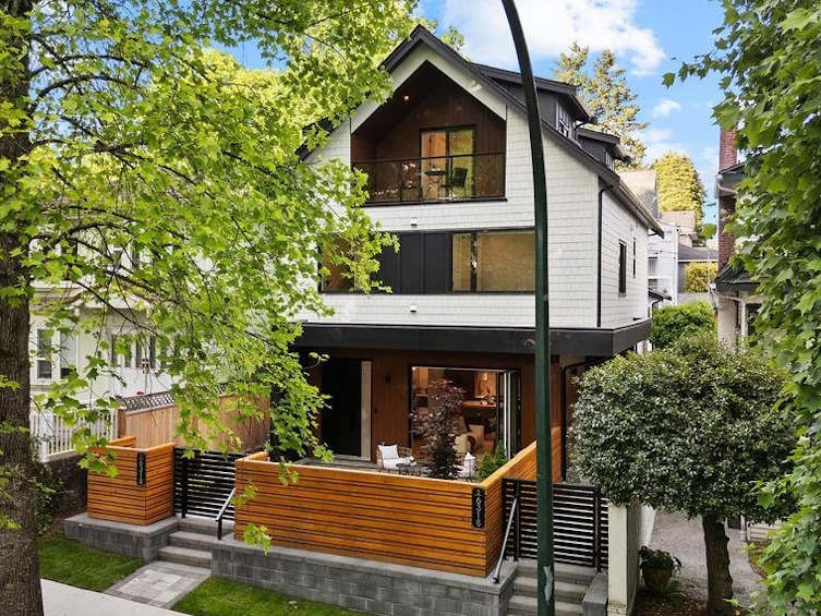 2-6318 Sophia Street, Vancouver, BC, V5W 2W6