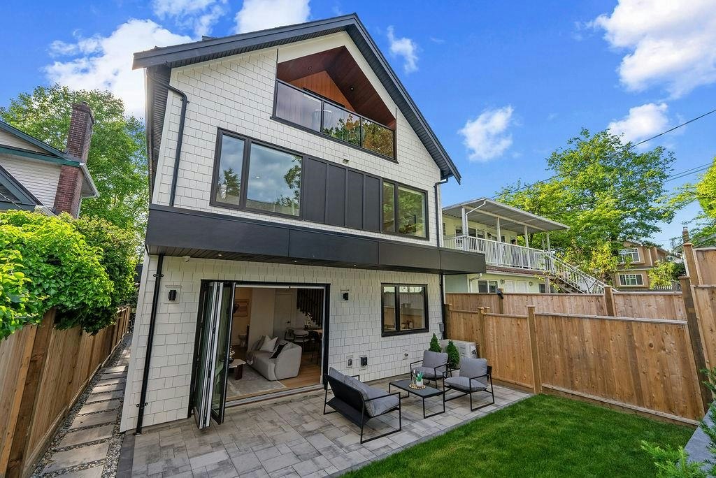 2-6318 Sophia Street, Vancouver, BC, V5W 2W6 - 2