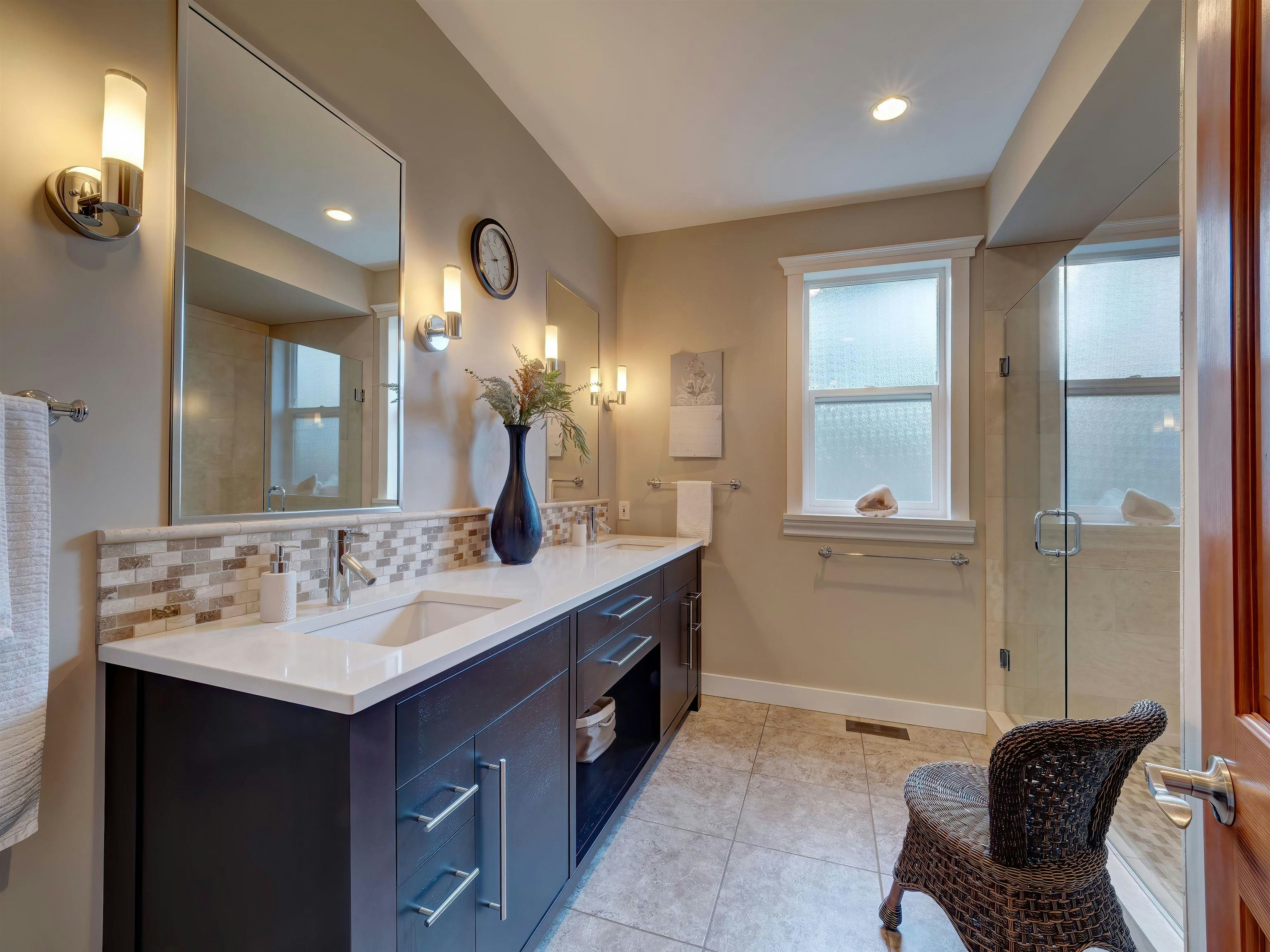 6161 Highmoor Place, Sechelt, BC, V7Z 0L1 - 33
