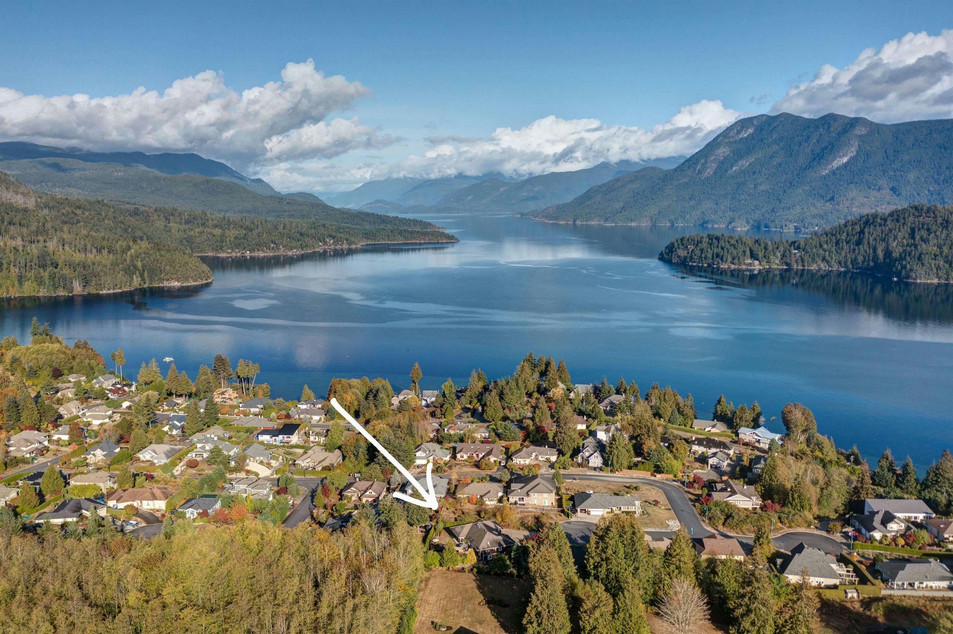 6161 Highmoor Place, Sechelt, BC, V7Z 0L1 - 11