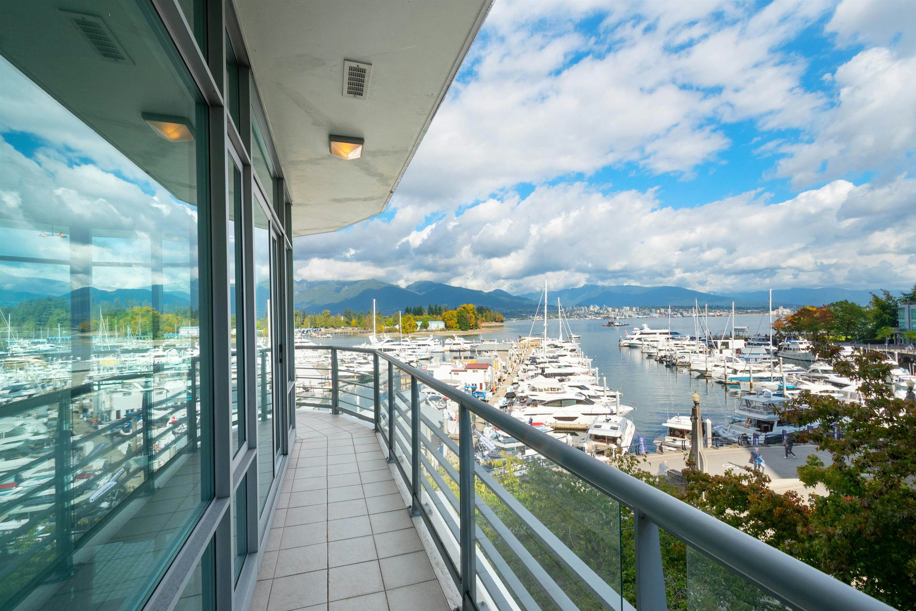 203-499 Broughton Street, Vancouver, BC, V6G 3K1 - 11