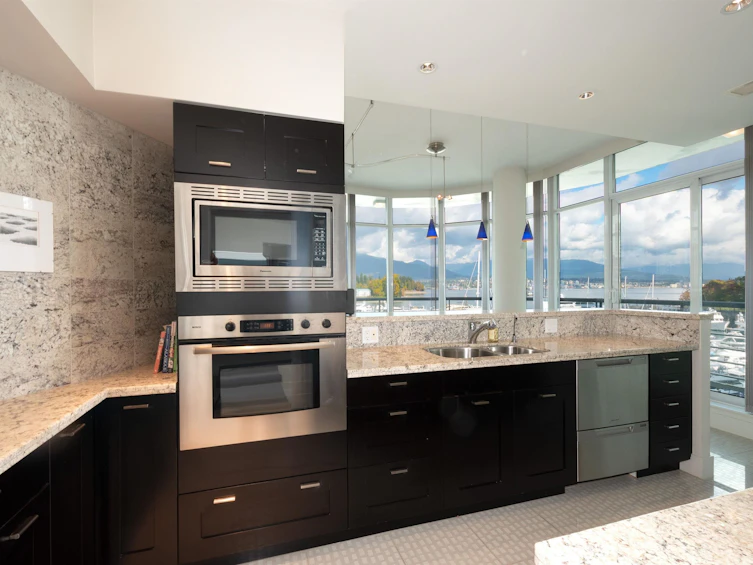 203-499 Broughton Street, Vancouver, BC, V6G 3K1 - 6