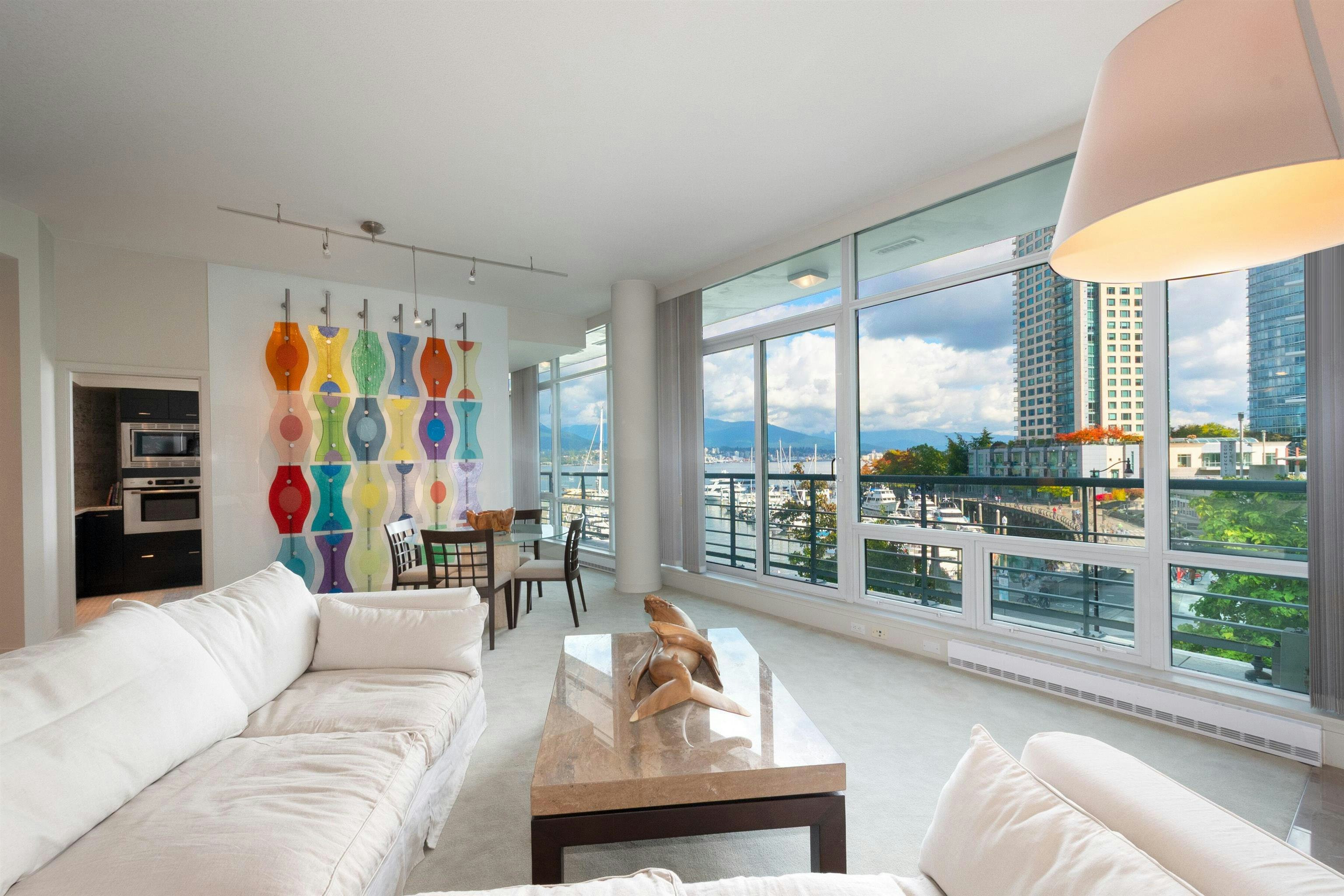 203-499 Broughton Street, Vancouver, BC, V6G 3K1