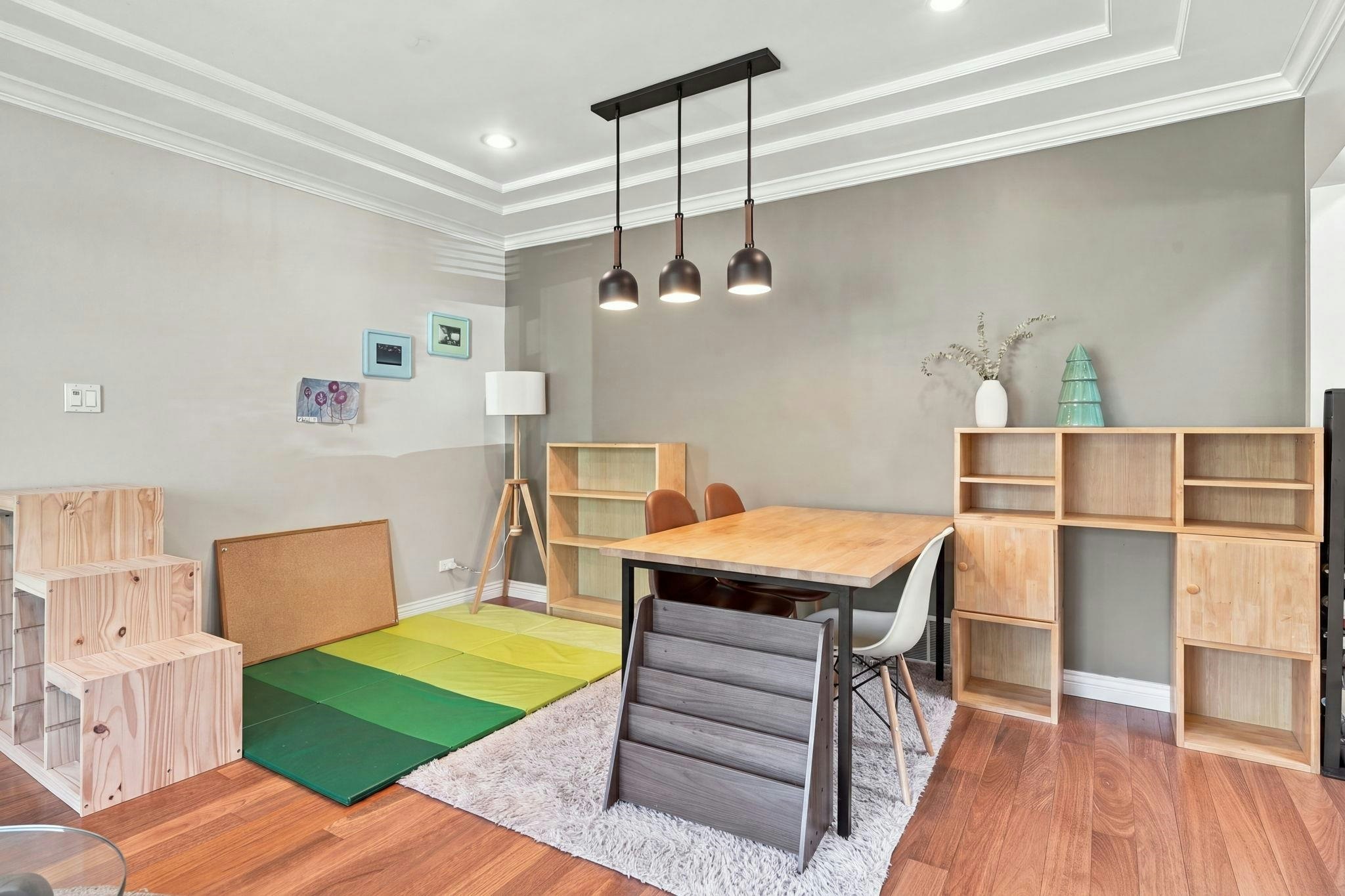 4027 Sunnycrest Drive, North Vancouver, BC, V7R 3E3 - 6