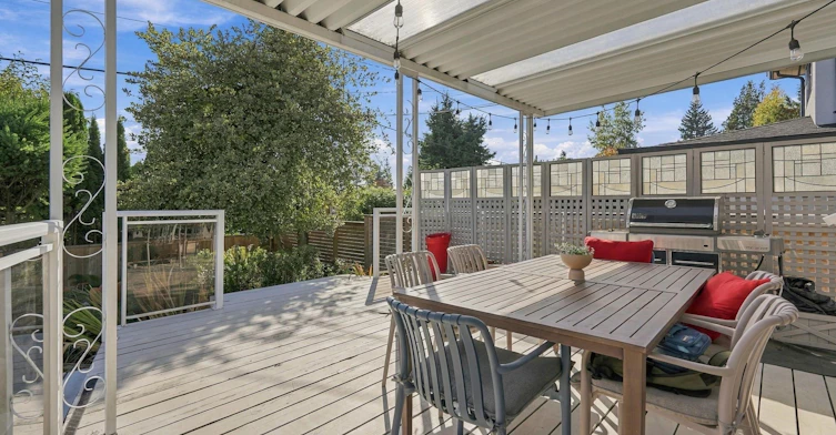 4027 Sunnycrest Drive, North Vancouver, BC, V7R 3E3 - 16
