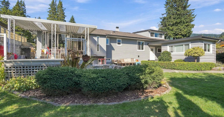 4027 Sunnycrest Drive, North Vancouver, BC, V7R 3E3