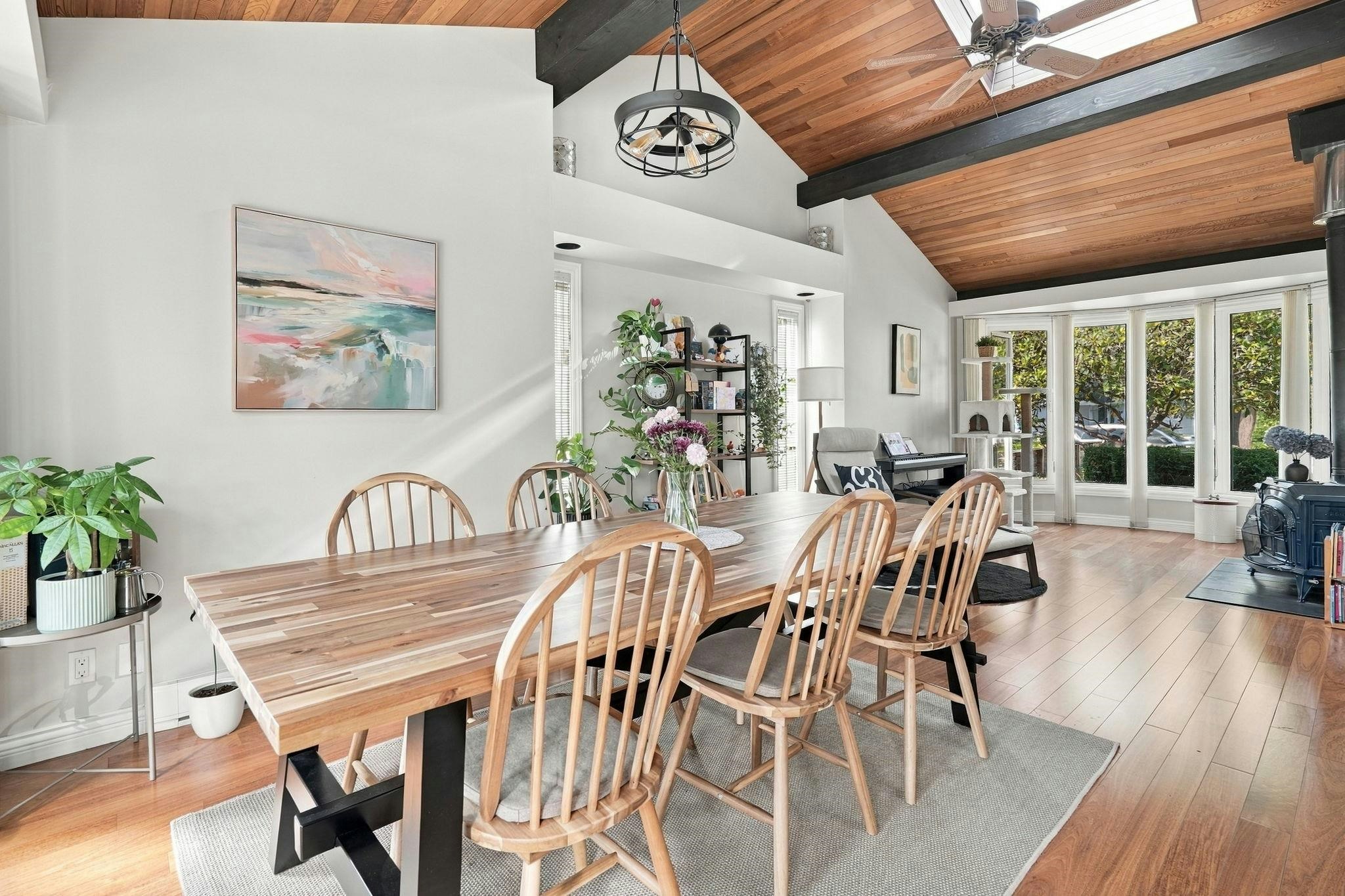 4027 Sunnycrest Drive, North Vancouver, BC, V7R 3E3 - 4