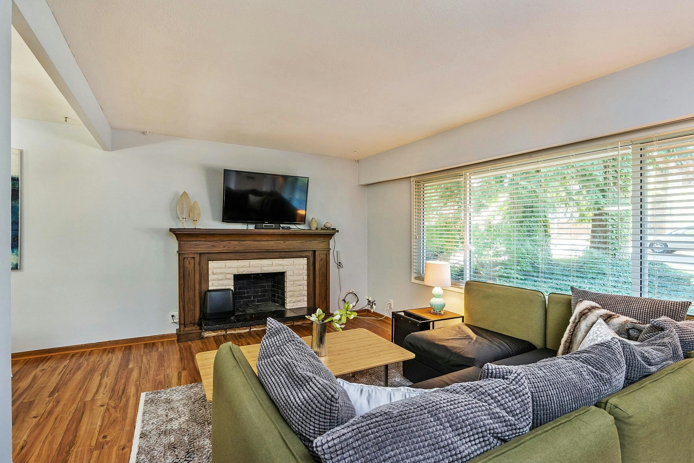 10530 154a Street, Surrey, BC, V3R 4K1 - 3