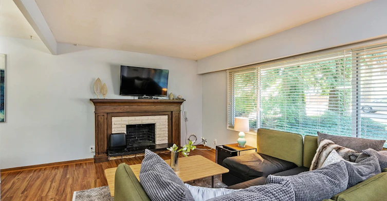 10530 154a Street, Surrey, BC, V3R 4K1 - 3