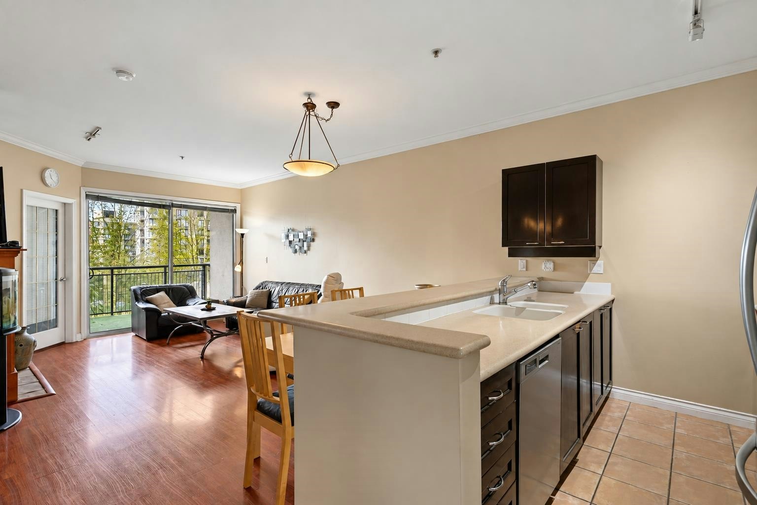 302-131 W 3rd Street, North Vancouver, BC, V7M 1E7 - 6