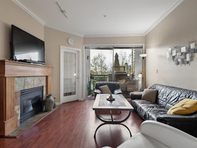 302-131 W 3rd Street - 2
