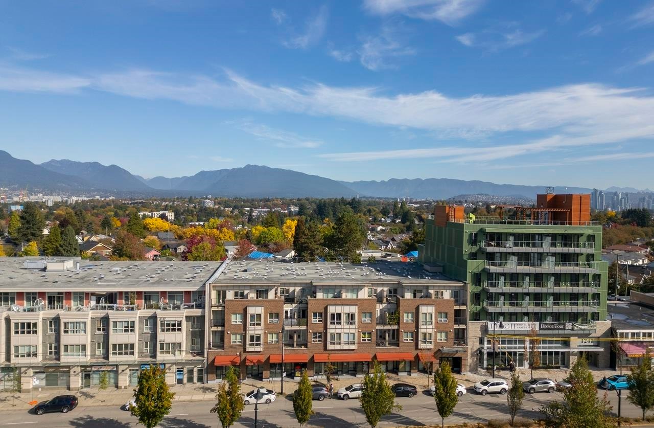 PH7-1239 Kingsway, Vancouver, BC, V5V 3E2