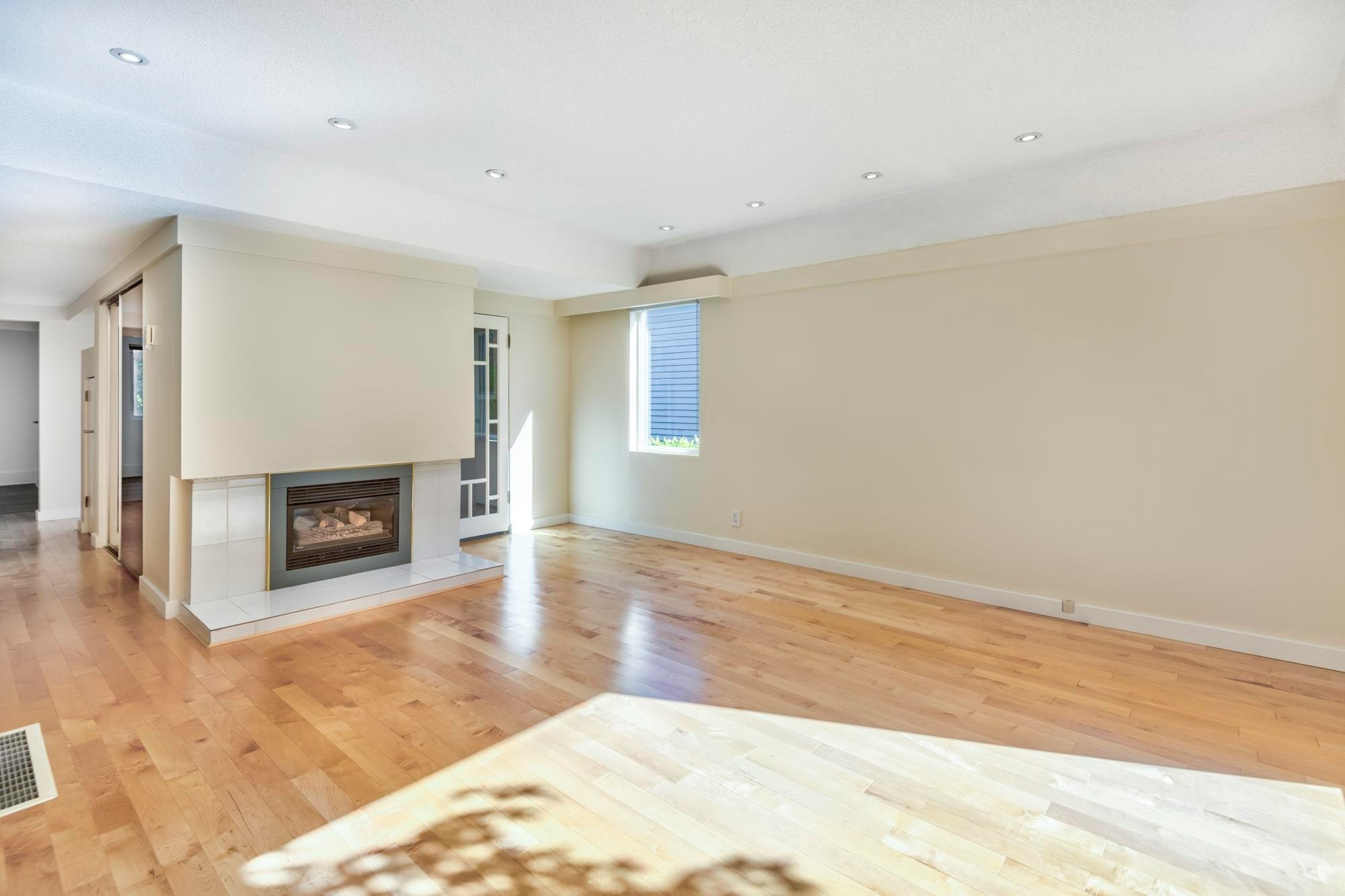 3249 W 21 Avenue, Vancouver, BC, V6L 1L3 - 3