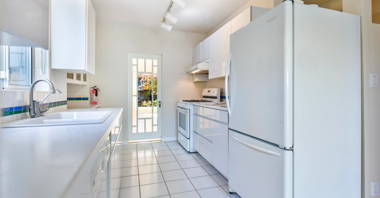 3249 W 21 Avenue, Vancouver, BC, V6L 1L3 - 12