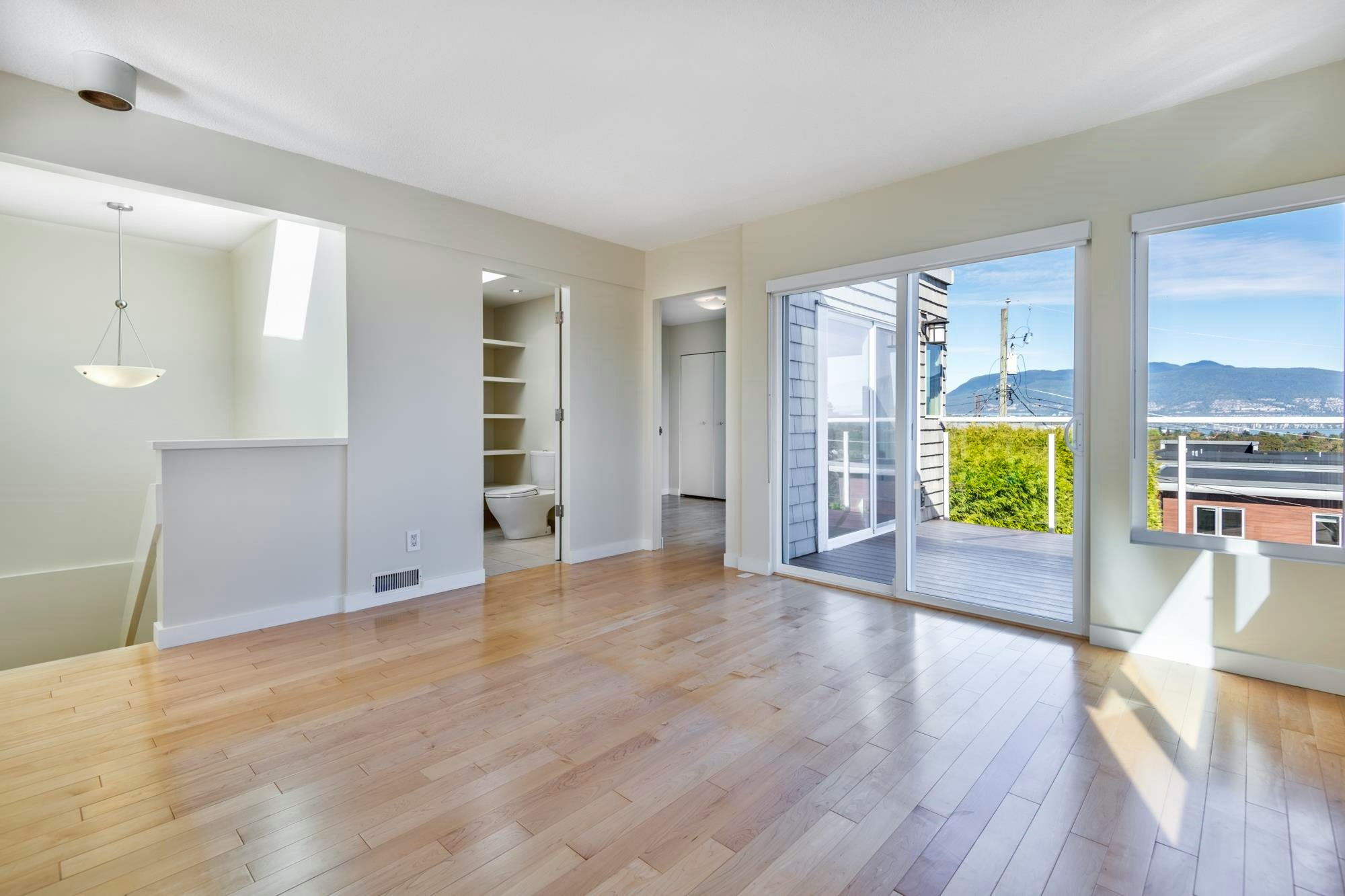 3249 W 21 Avenue, Vancouver, BC, V6L 1L3 - 21