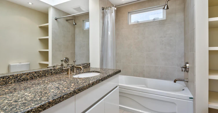 3249 W 21 Avenue, Vancouver, BC, V6L 1L3 - 23