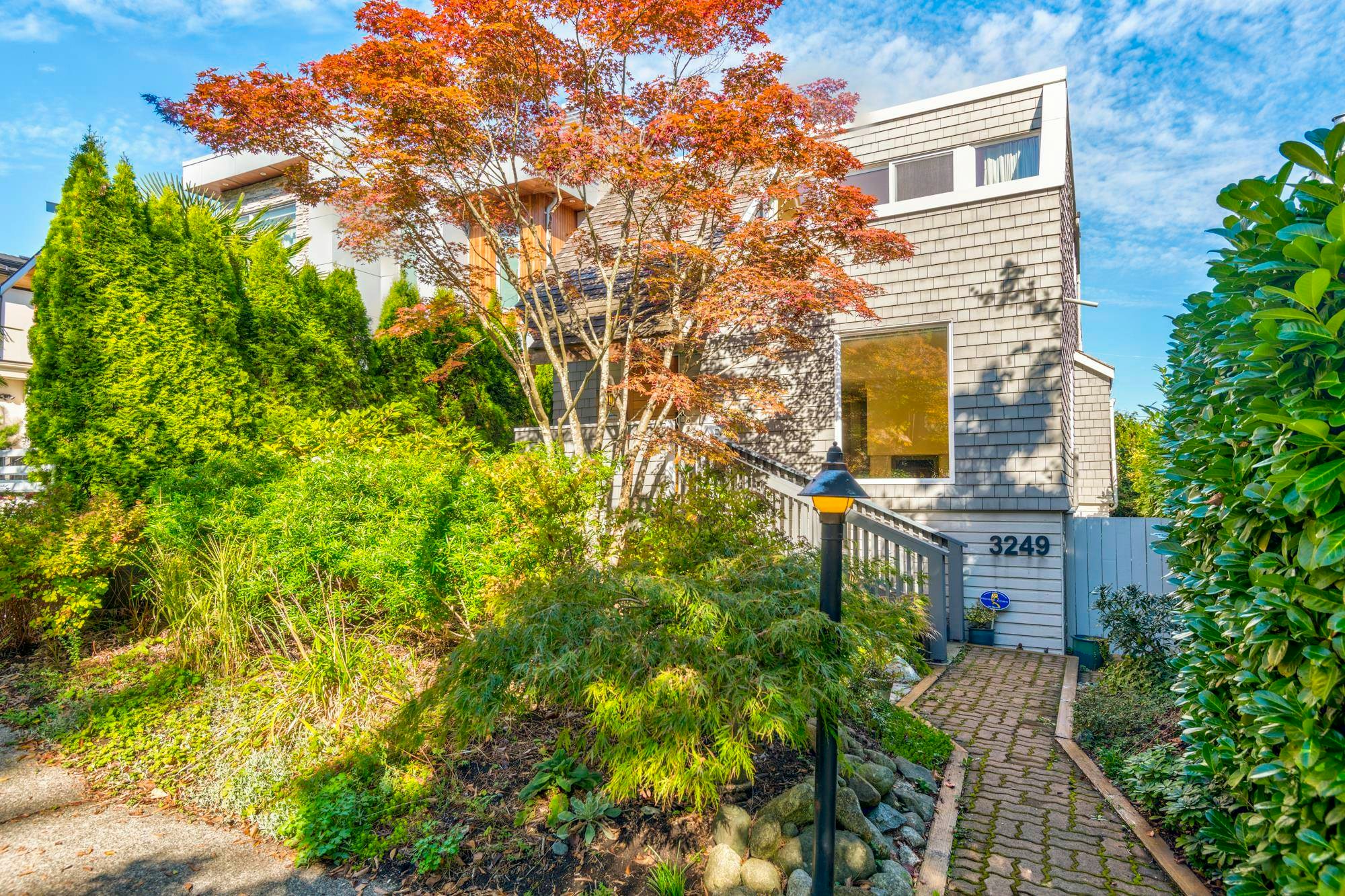 3249 W 21 Avenue, Vancouver, BC, V6L 1L3 - 2