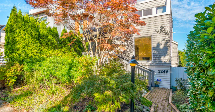 3249 W 21 Avenue, Vancouver, BC, V6L 1L3 - 2