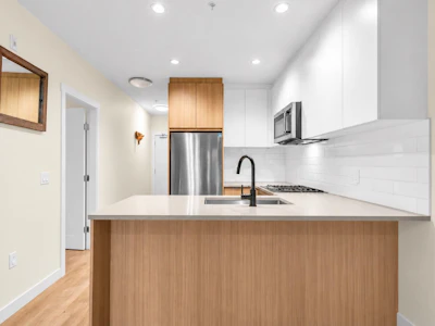 113-707 Como Lake Avenue - 5