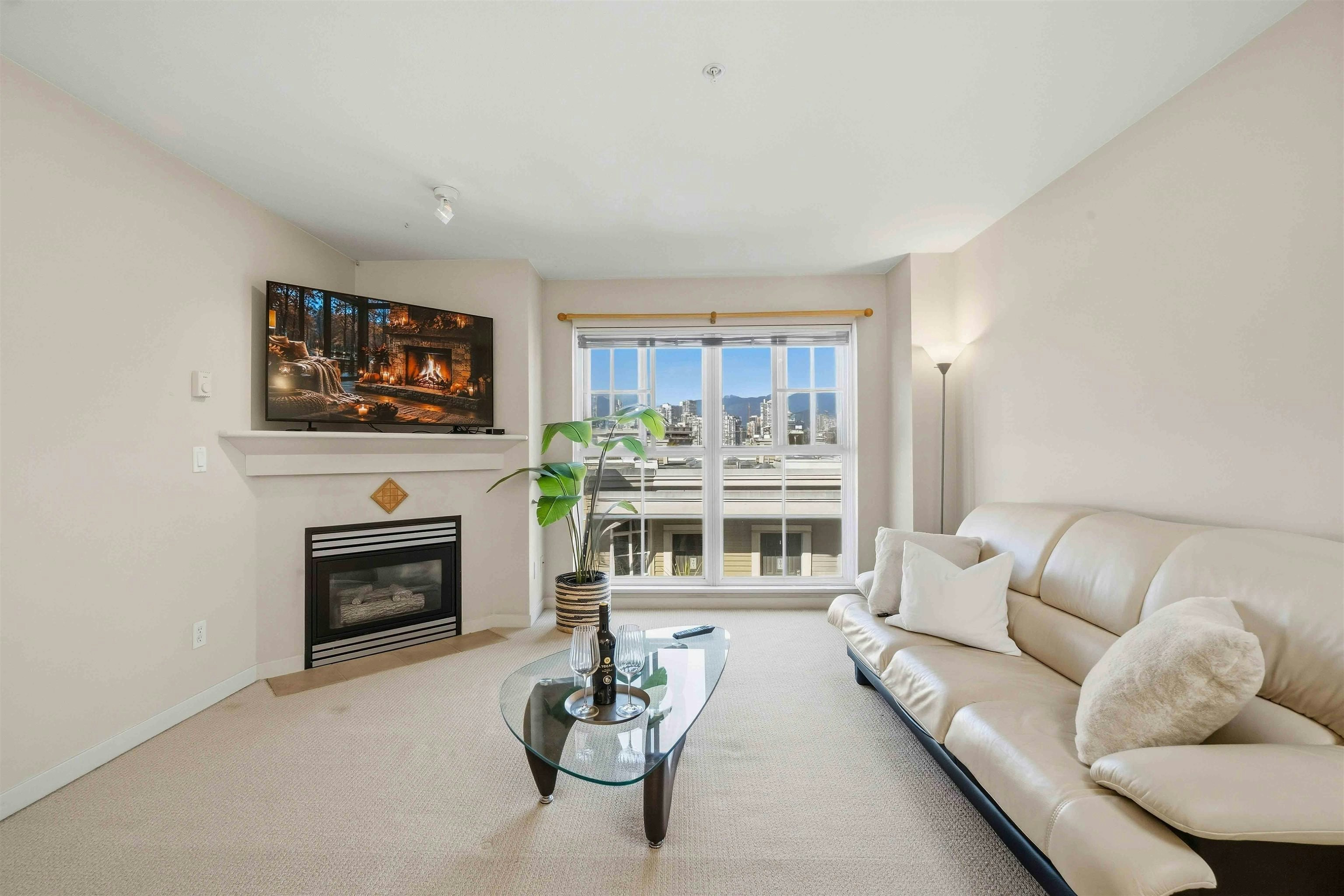 319-678 W 7th Avenue - 5