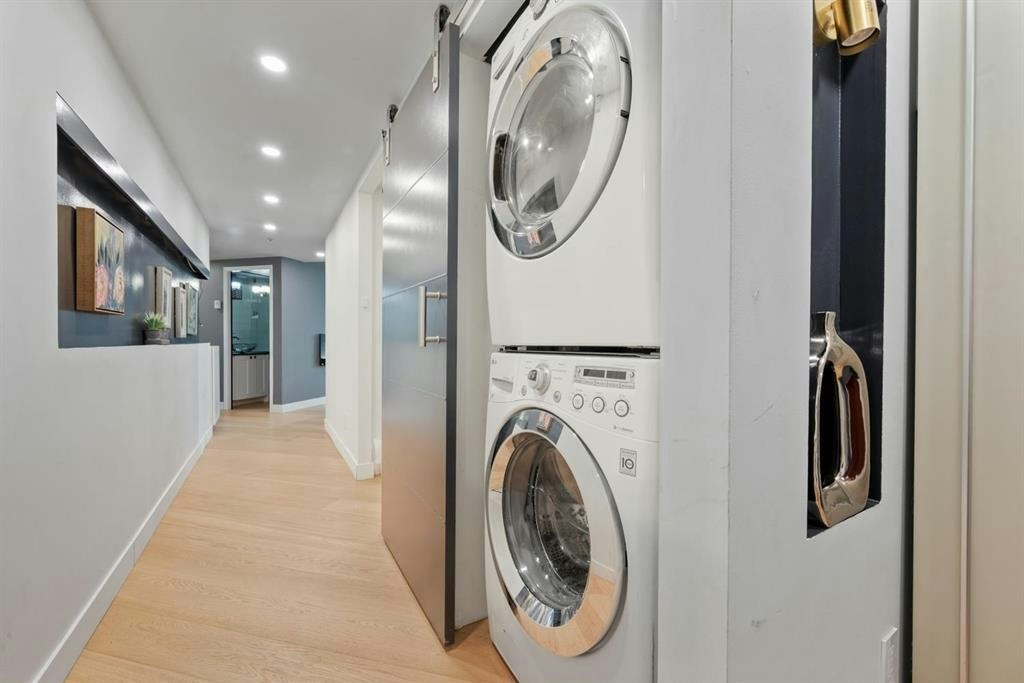70X-1050 Burrard Street, Vancouver, BC, V6Z 2S3 - 17