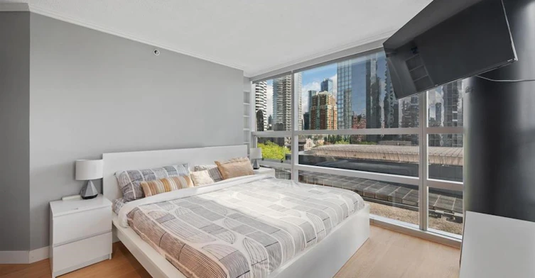 70X-1050 Burrard Street, Vancouver, BC, V6Z 2S3 - 13
