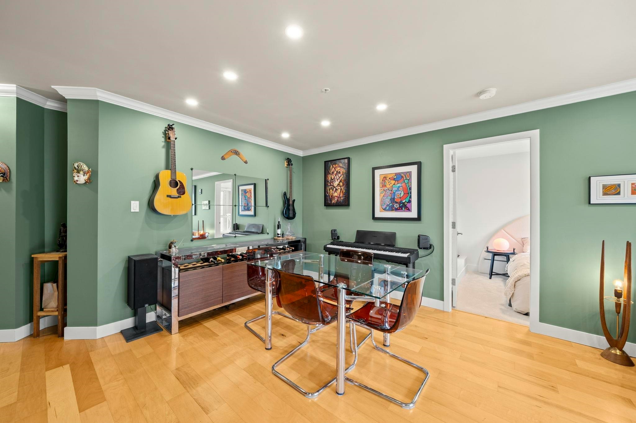 217-2551 Parview Lane - 3