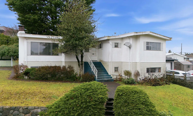 4745 Gilpin Court