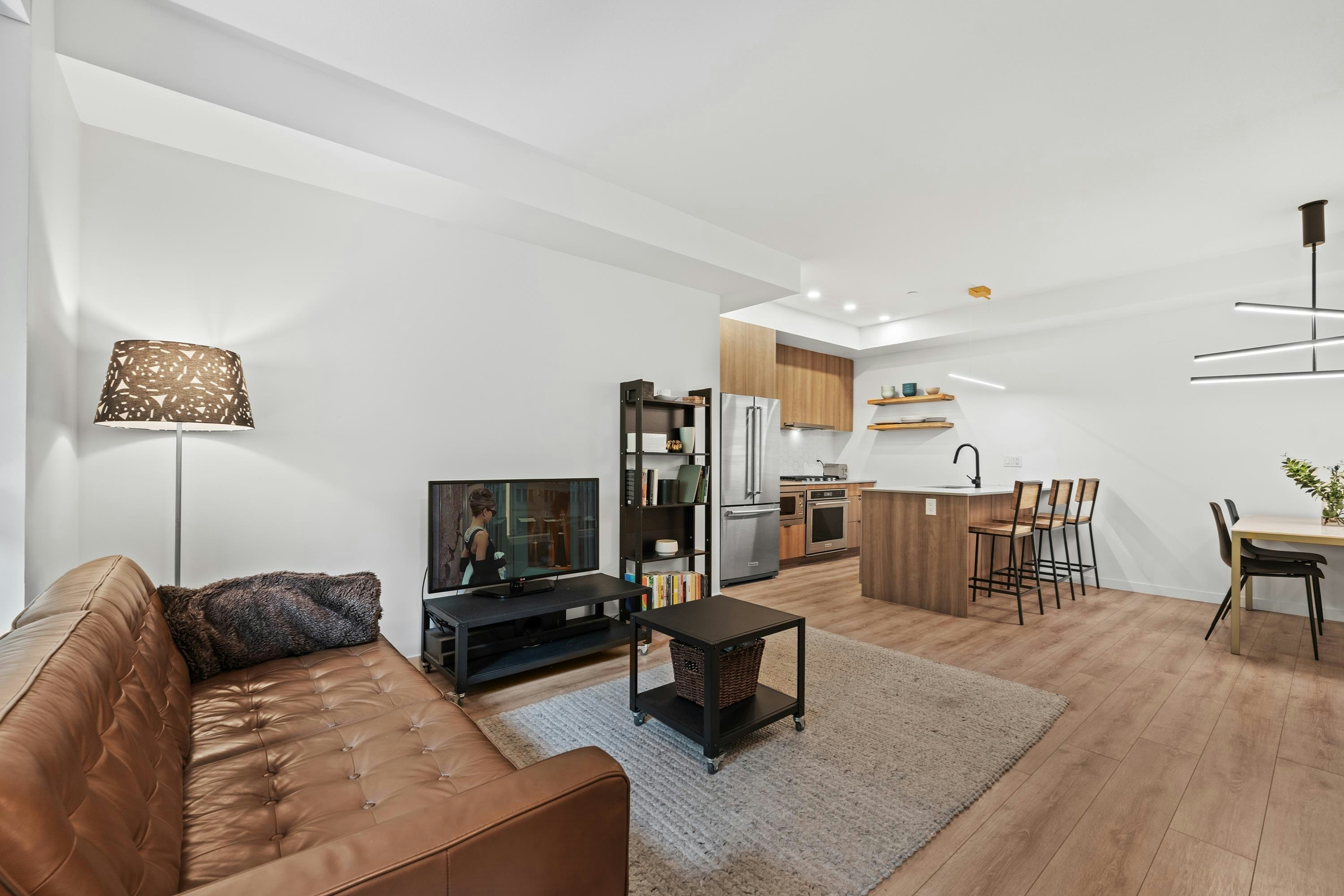 29-533 E 3rd Street, North Vancouver, BC, V7L 1G4 - 2