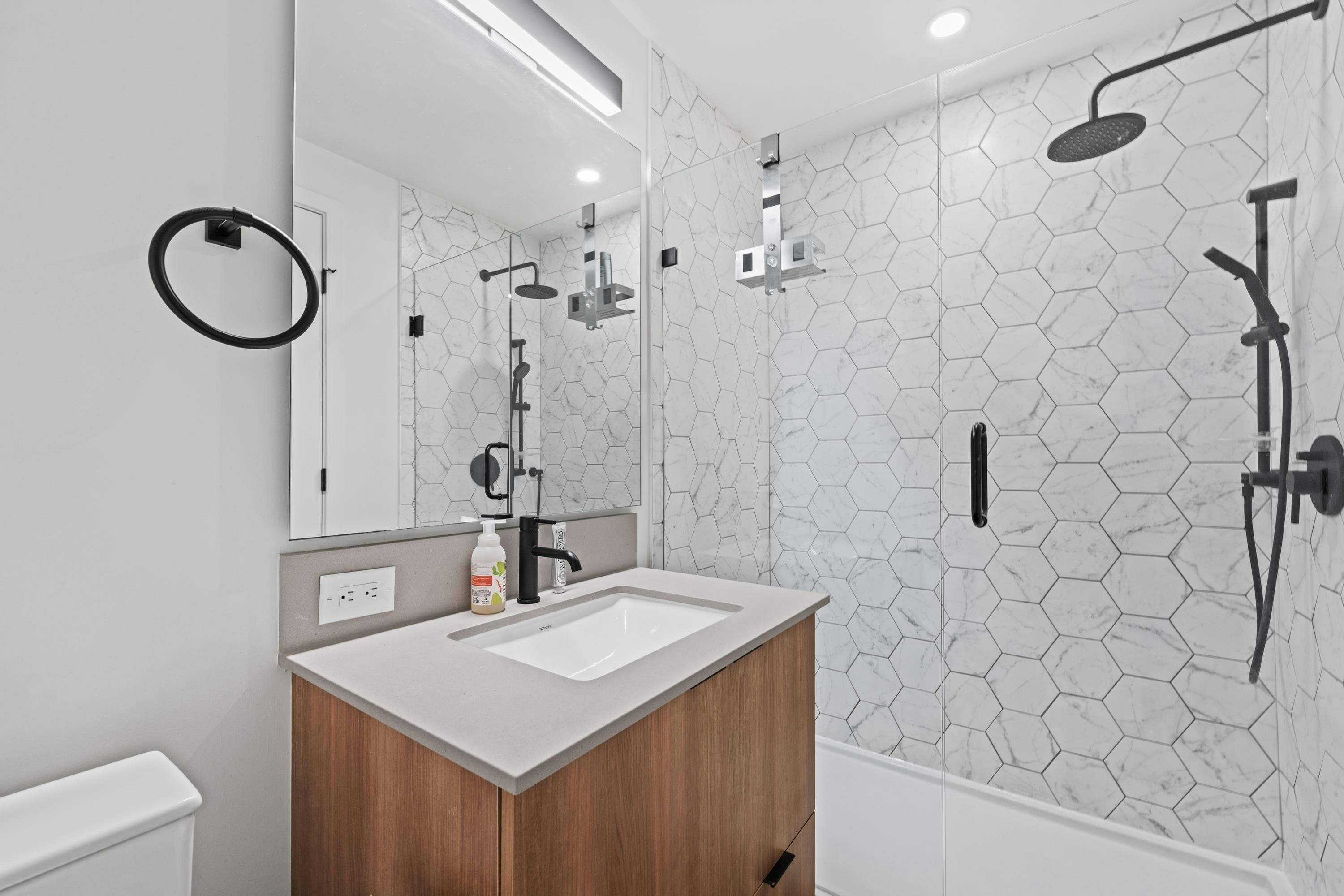 29-533 E 3rd Street, North Vancouver, BC, V7L 1G4 - 21