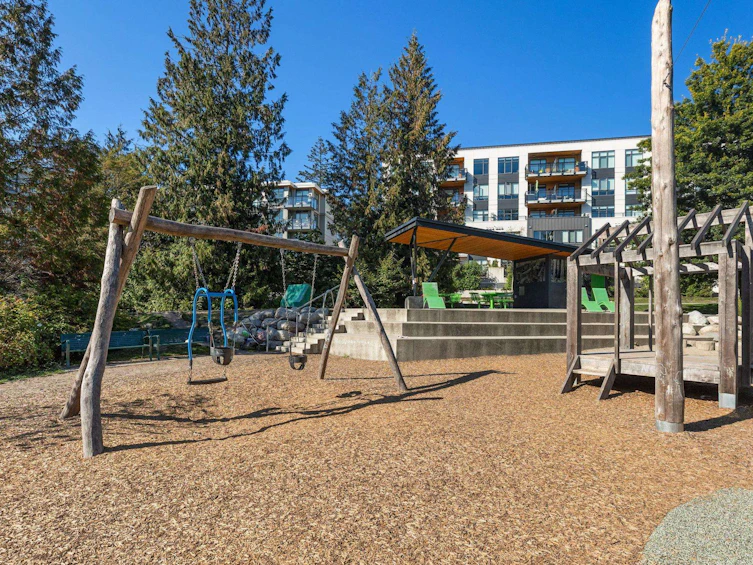 203-747 E 3rd Street, North Vancouver, BC, V7L 1G8 - 24