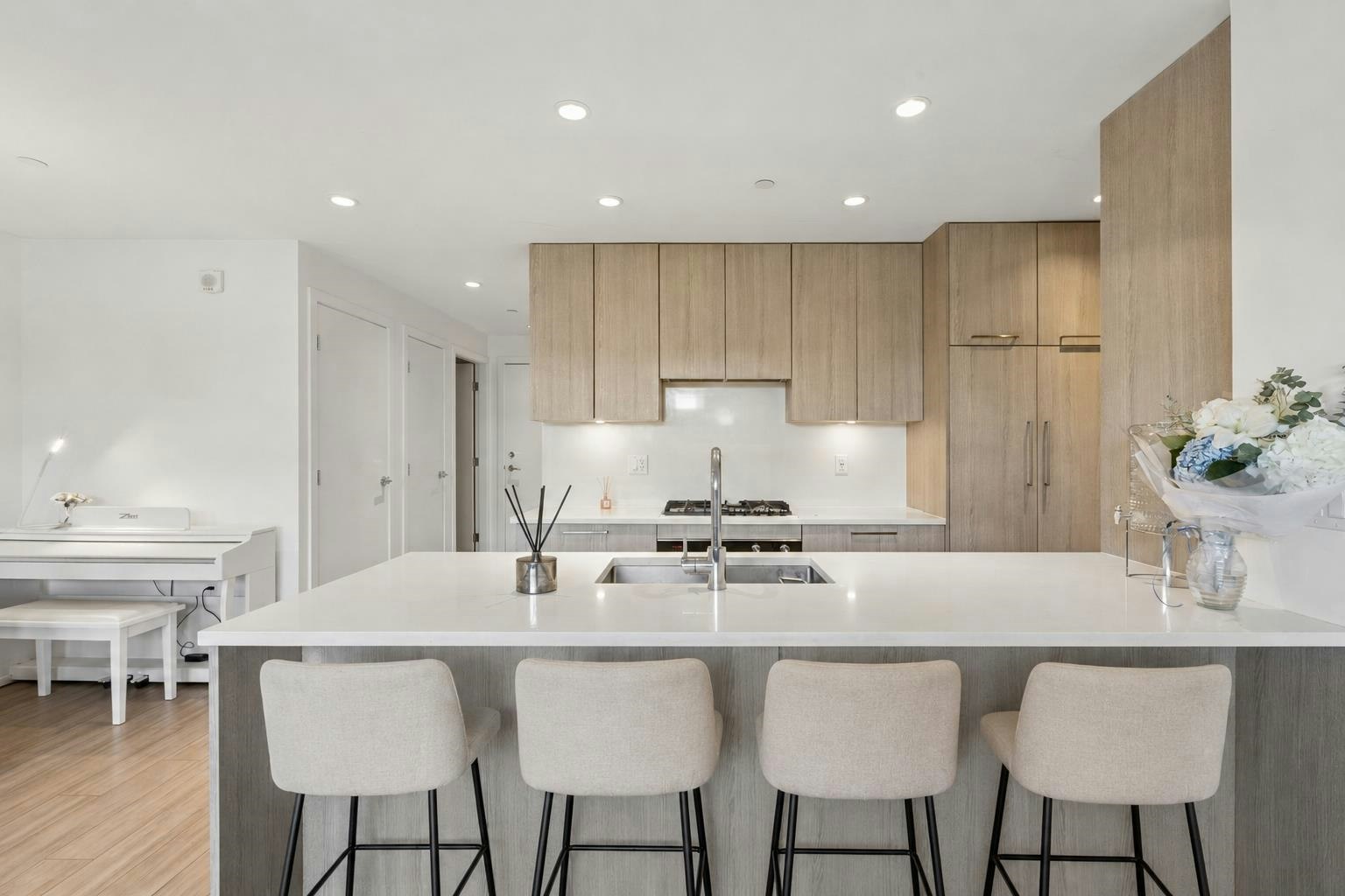 203-747 E 3rd Street, North Vancouver, BC, V7L 1G8 - 6