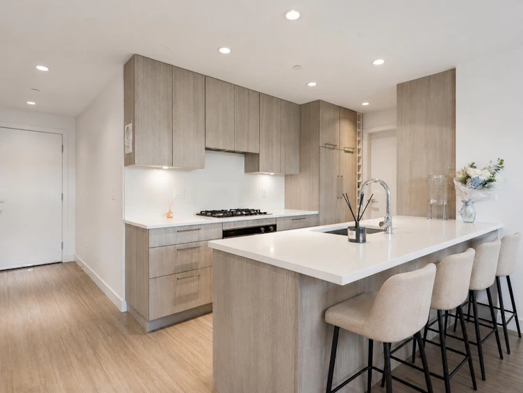203-747 E 3rd Street, North Vancouver, BC, V7L 1G8 - 4
