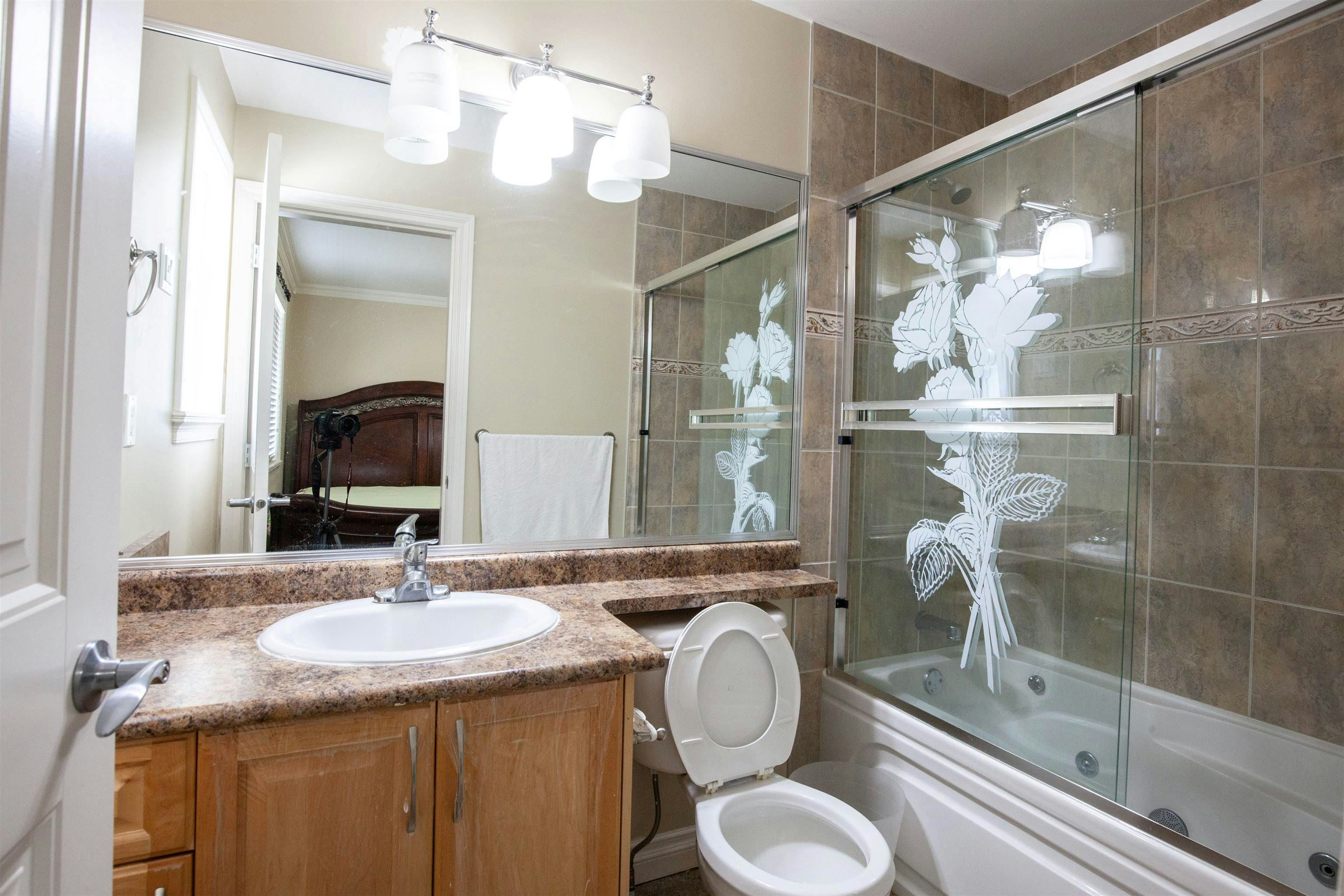 9380 No 3 Road, Richmond, BC, V7A 1V9 - 19
