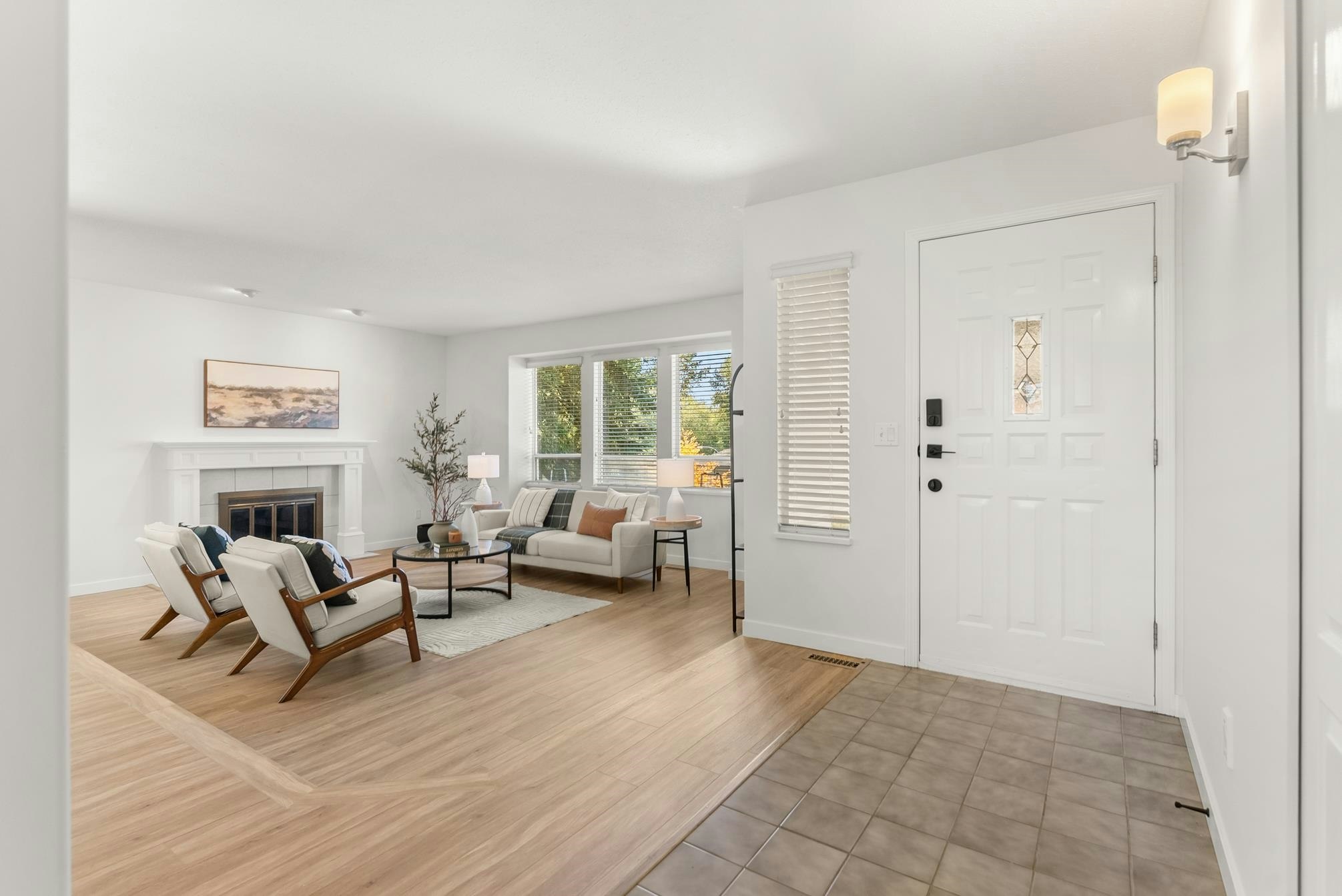832 165 Street - 3