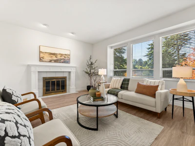 832 165 Street - 4
